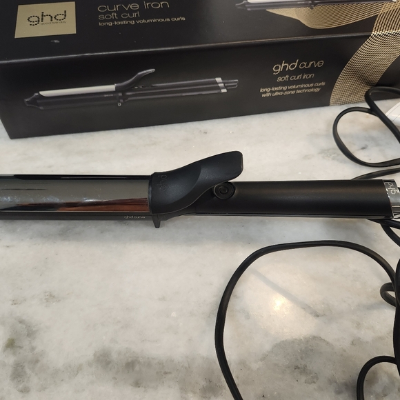 GHD curling iron - Picture 2 of 4